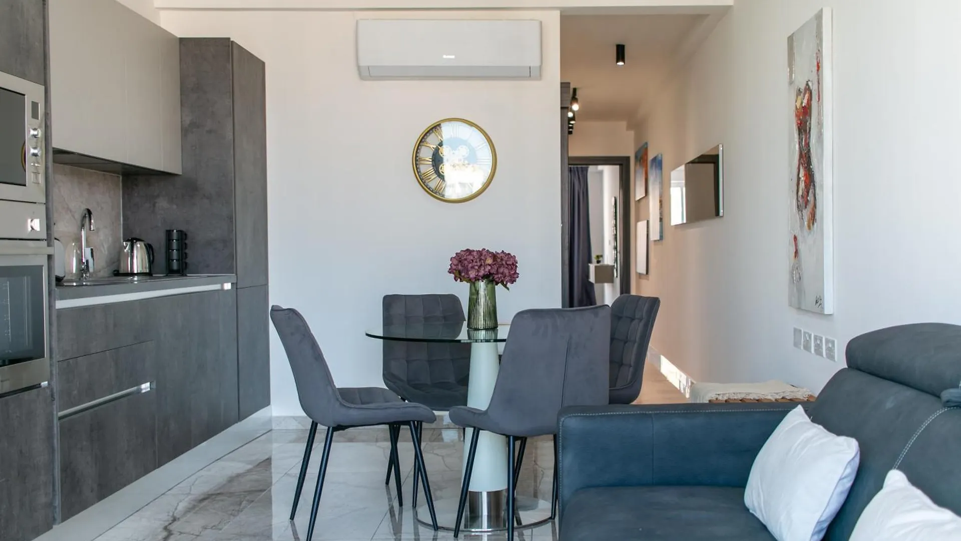 Spinola Seafront Deluxe Apartment Saint Julian's
